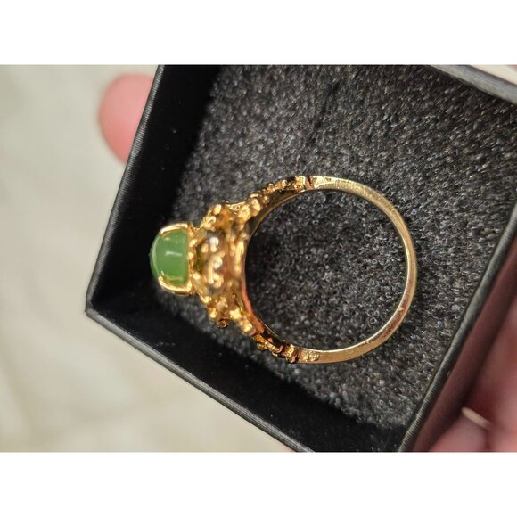 Vintage Gold Plated Green Stone Ring Size 6.5 Elegant Filigree Design Exquisite - Picture 10 of 11